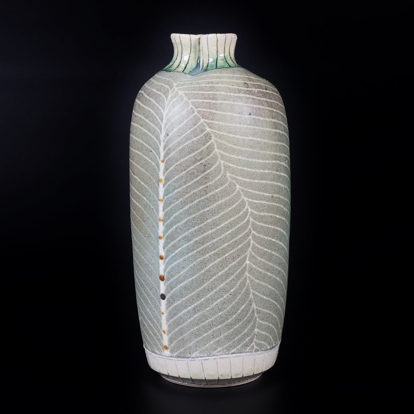 Vase, veined pattern, Leaves pattern vase, Japanese handmade vase, made in Japan, Free shipping