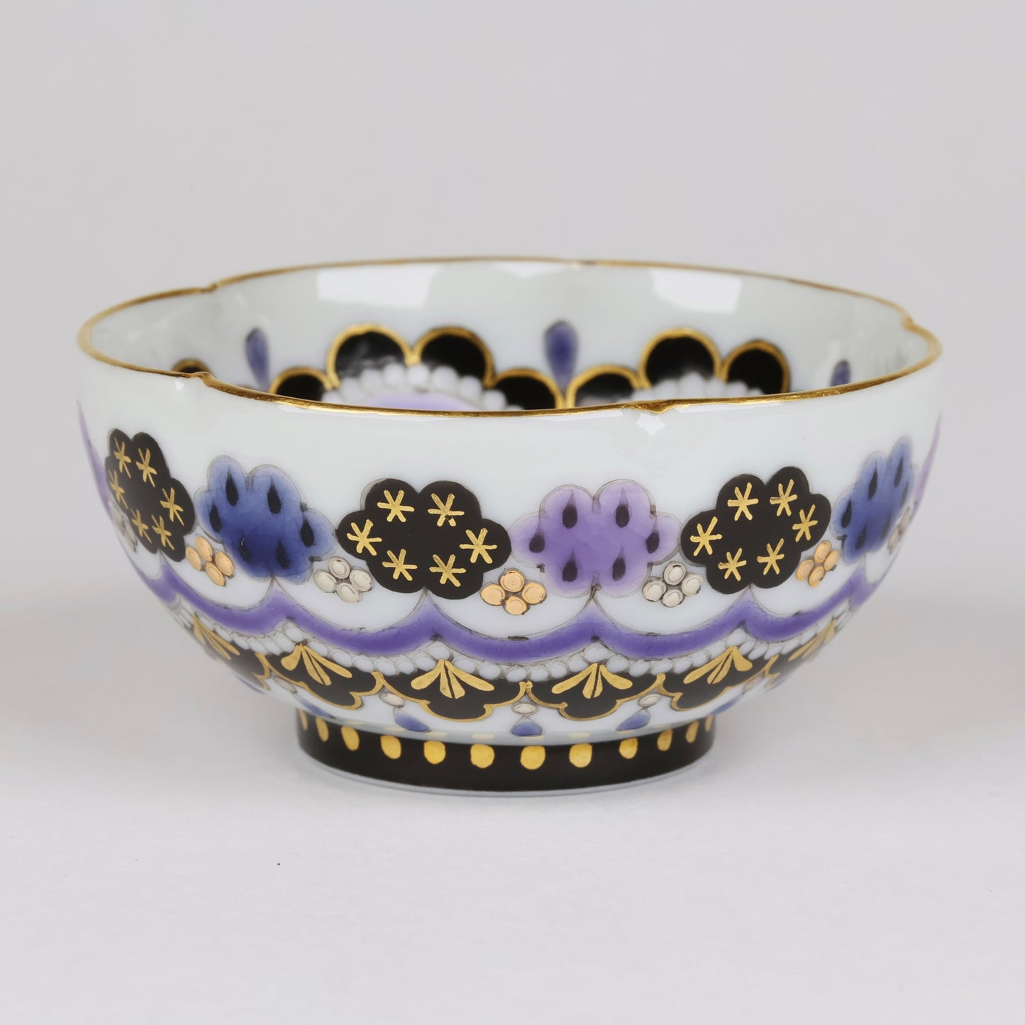 Kutani-ware Ume-shaped Sake Cup, Japanese sake cup, Kutani sake cup, Kutani yaki, Free shipment