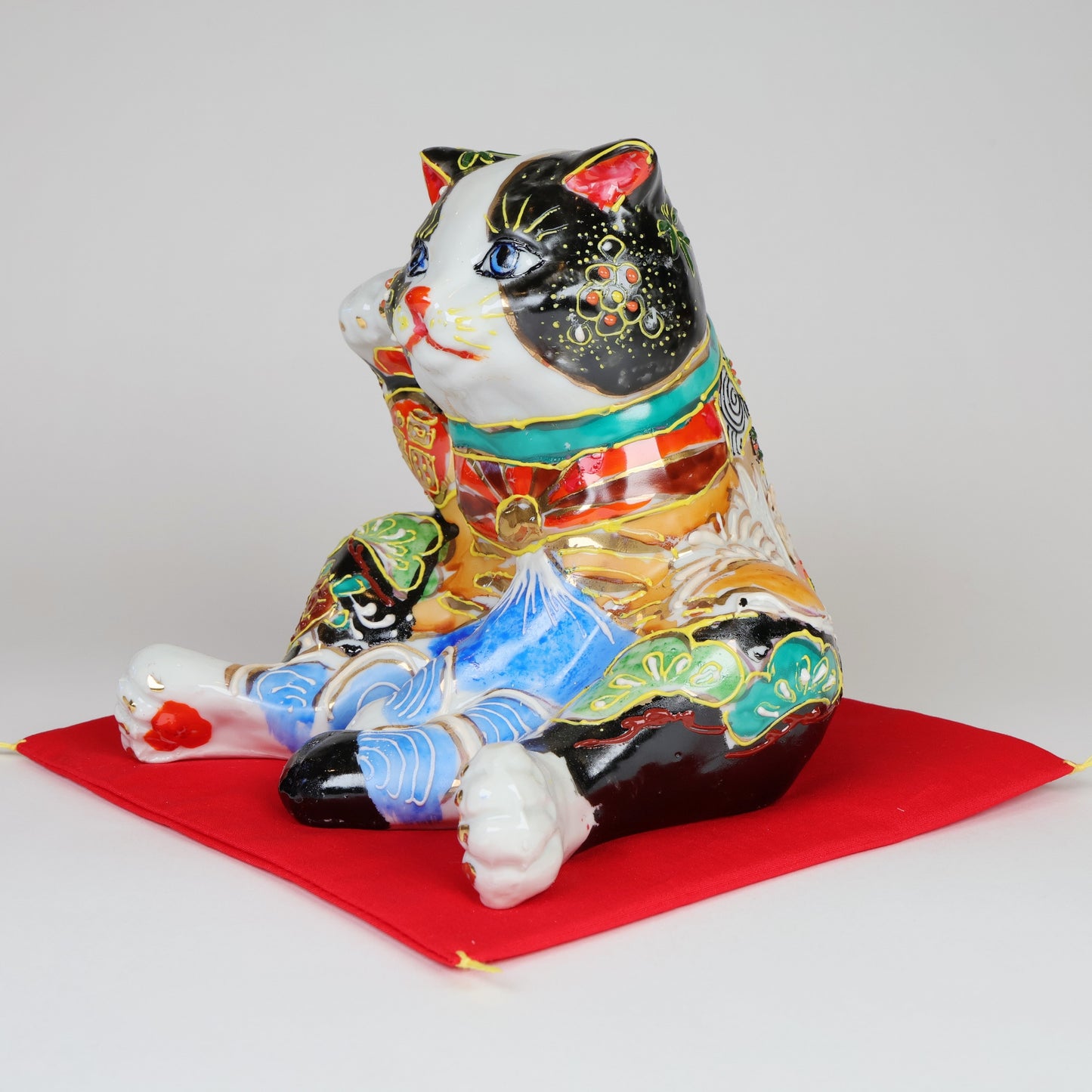 Lucky cat, Kutaniyaki Manekineko, Beckoning cat, Kutani Beckoning cat, Kutani Porcelain Maneki Neko, Made in Japan, Free shipping
