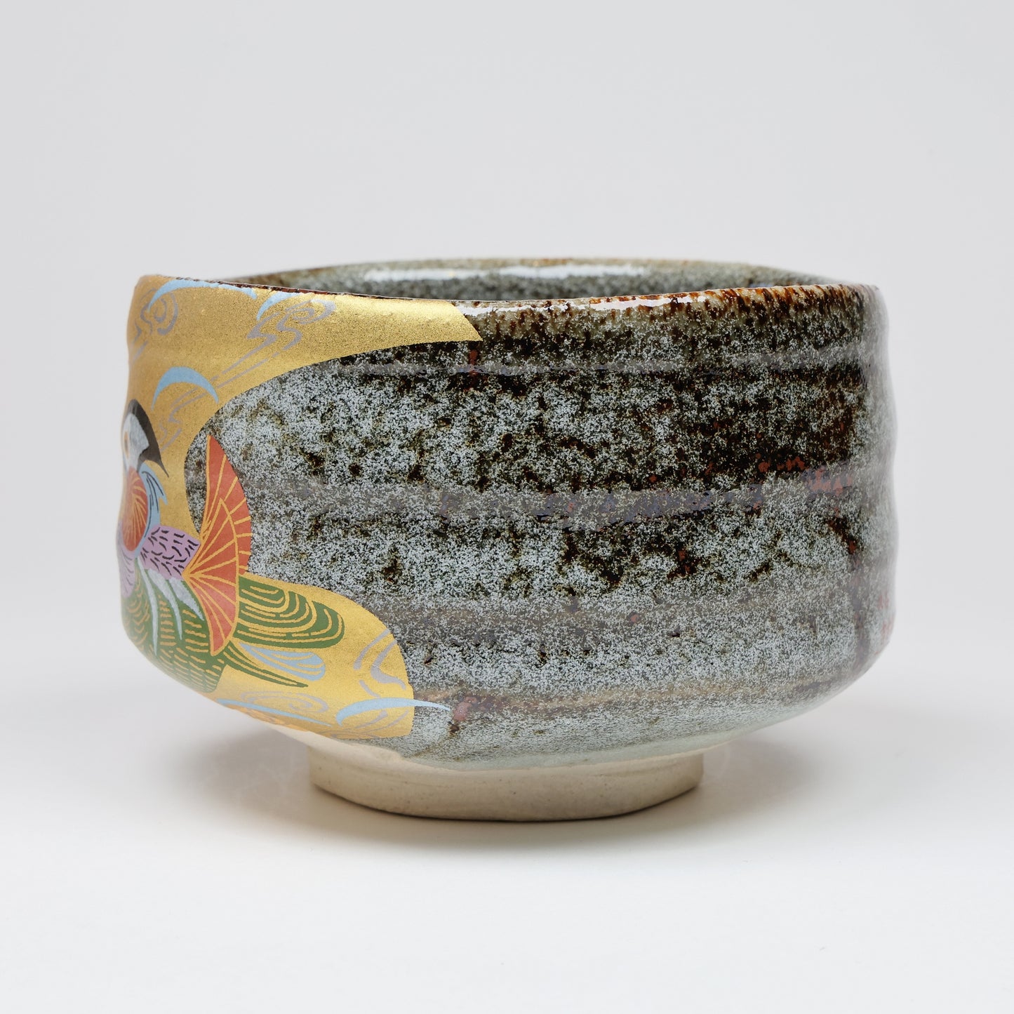 Kutani Yaki Gold-colored matcha bowl, Mandarin duck matcha bowl, Japanese Matcha Bowl, Mandarin duck motif, Mandarin duck design, Tea Utensils, Free shipping