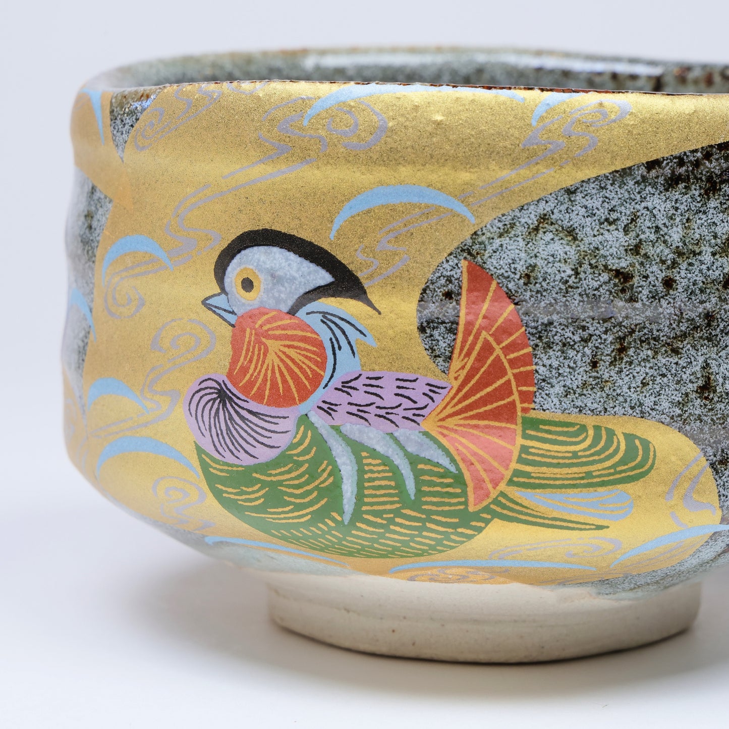 Kutani Yaki Gold-colored matcha bowl, Mandarin duck matcha bowl, Japanese Matcha Bowl, Mandarin duck motif, Mandarin duck design, Tea Utensils, Free shipping