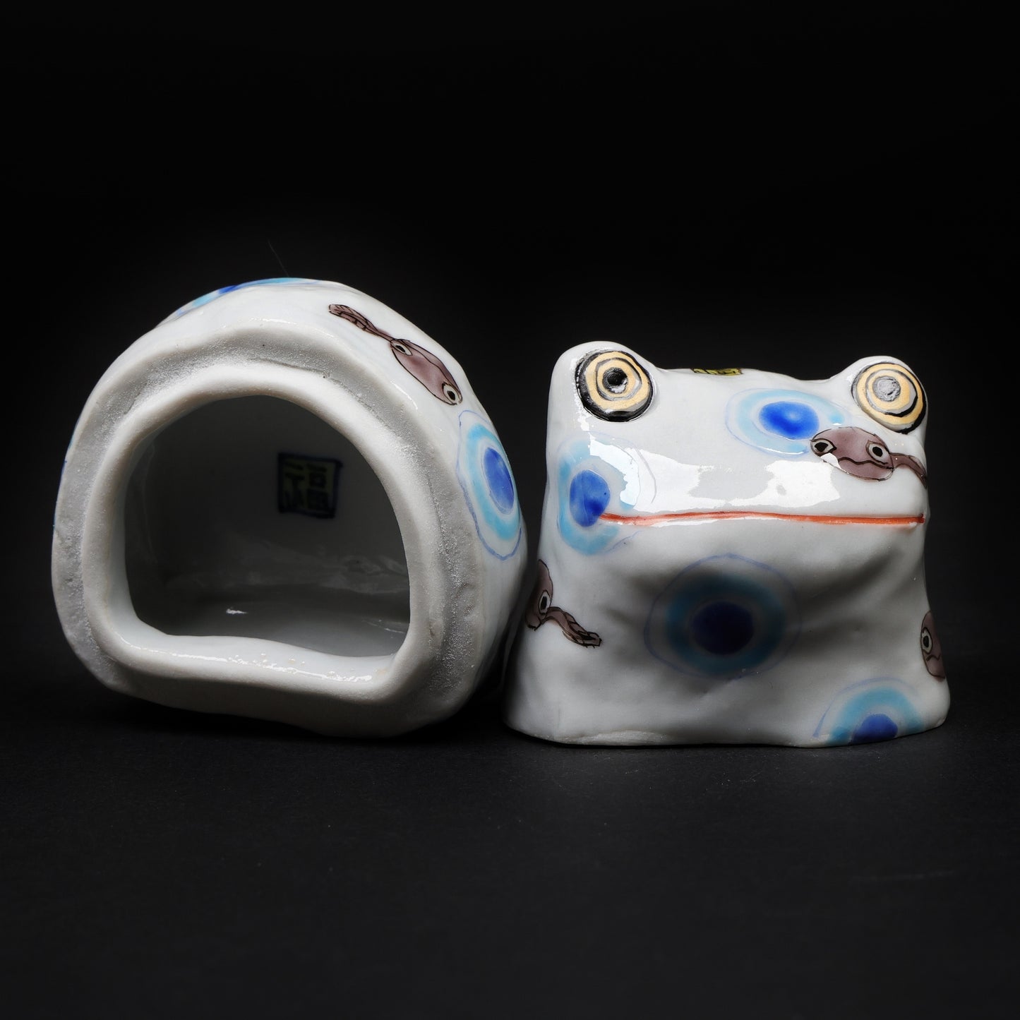 Handcrafted Japanese Frog & Tadpole Incense Holder – Porcelain Art Box with Whimsical Design