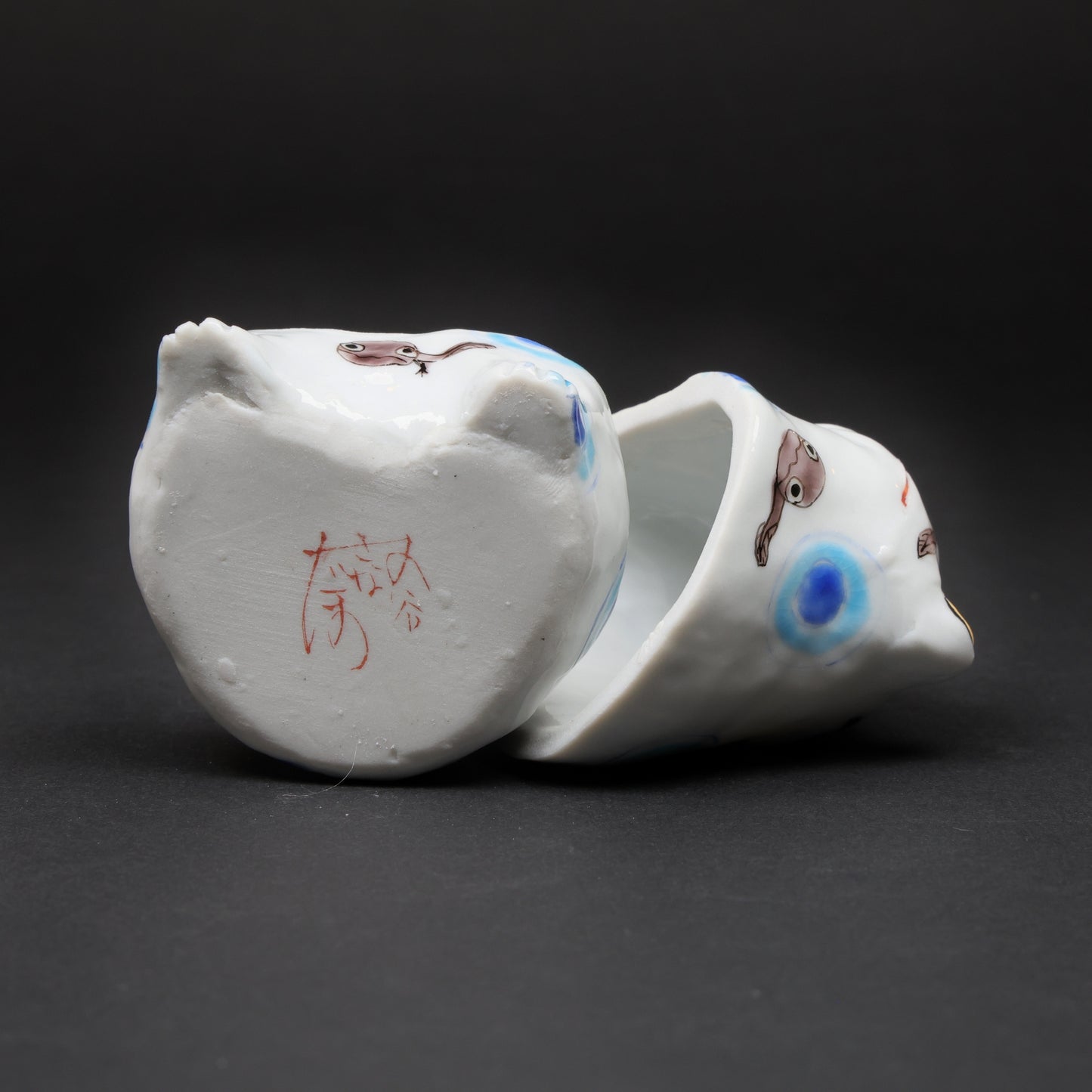 Handcrafted Japanese Frog & Tadpole Incense Holder – Porcelain Art Box with Whimsical Design
