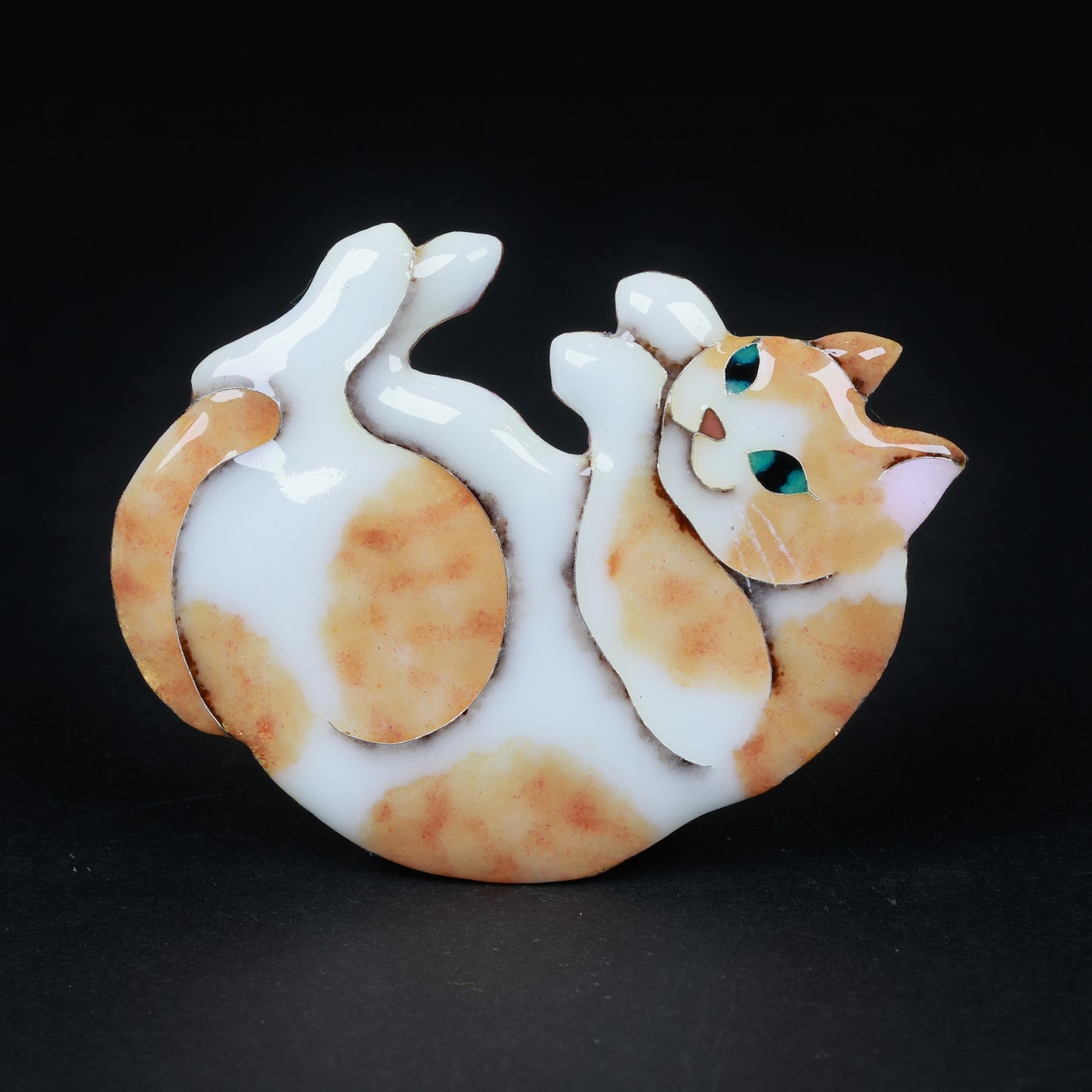 Enamel Cat Brooch | Shippoyaki | Handcrafted Art Jewelry | Japanese cloisonné | Japanese Cloisonné Cat Pin | Artisan Cat Brooch from Japan