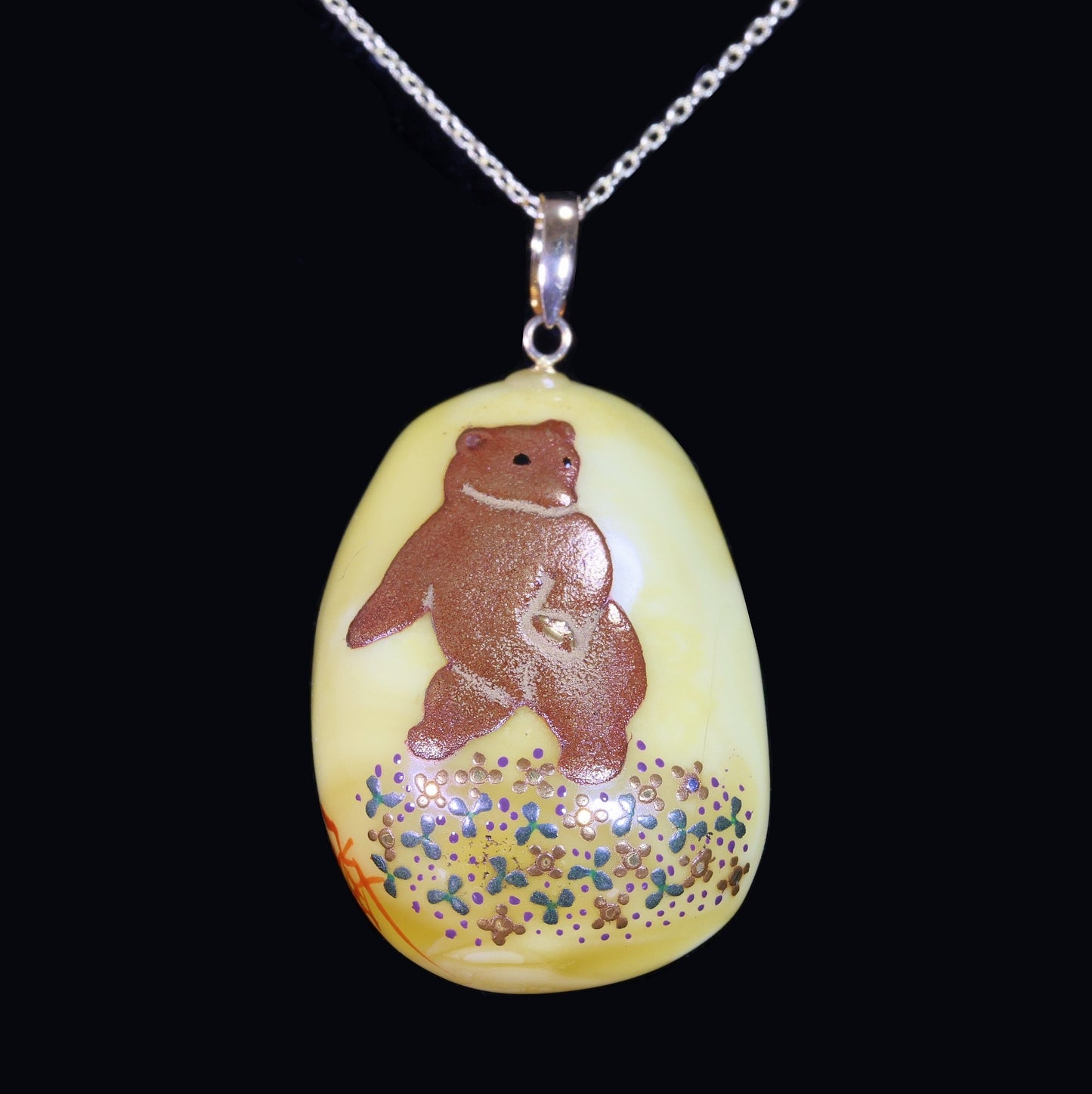 Lacquer Urushi pendant, Bear pendant, Japanese Lacquer pendant, Amber pendant, Makie pendant, Lacquer Makie pendant, Pendant with bear, Amber pendant, Free shipping