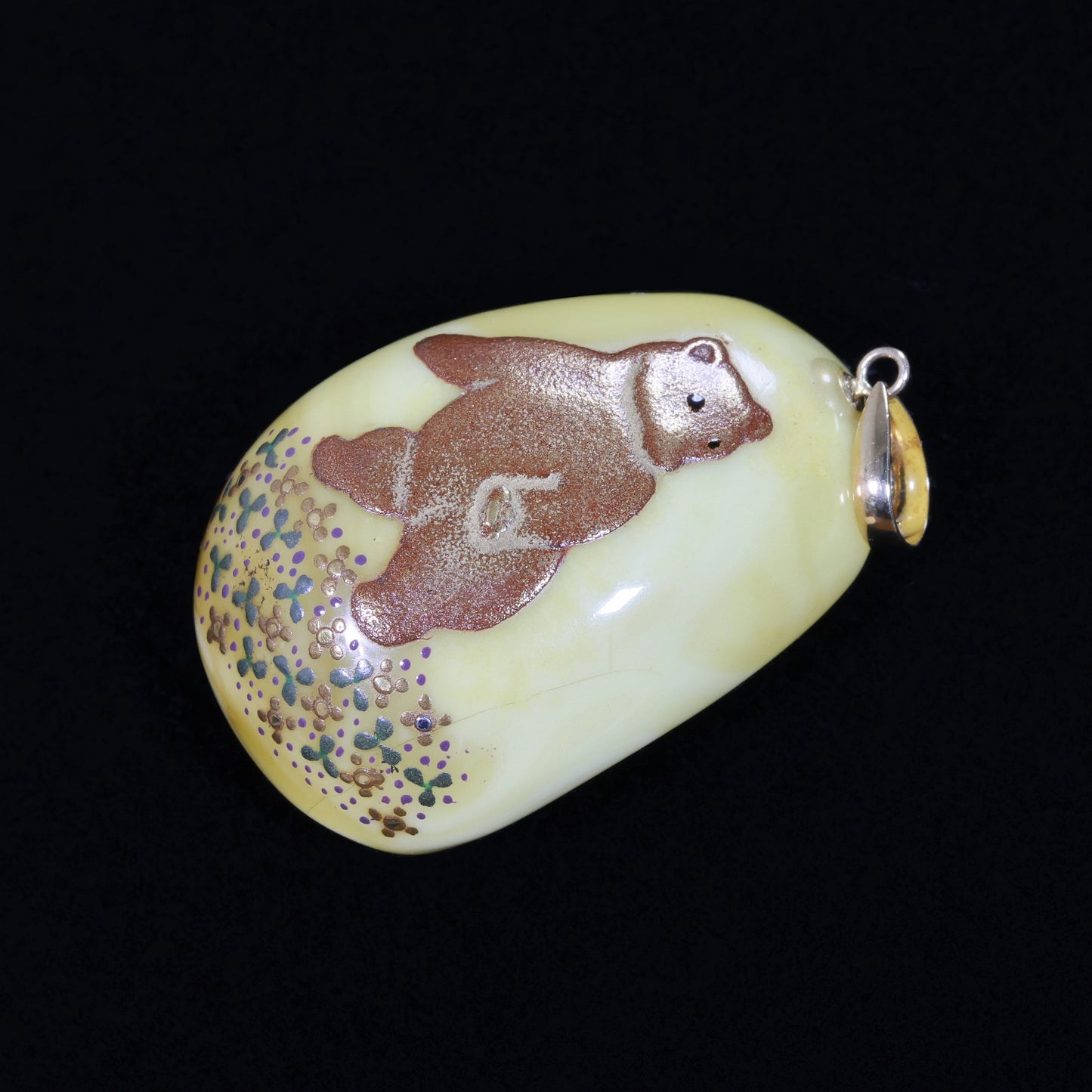 Lacquer Urushi pendant, Bear pendant, Japanese Lacquer pendant, Amber pendant, Makie pendant, Lacquer Makie pendant, Pendant with bear, Amber pendant, Free shipping