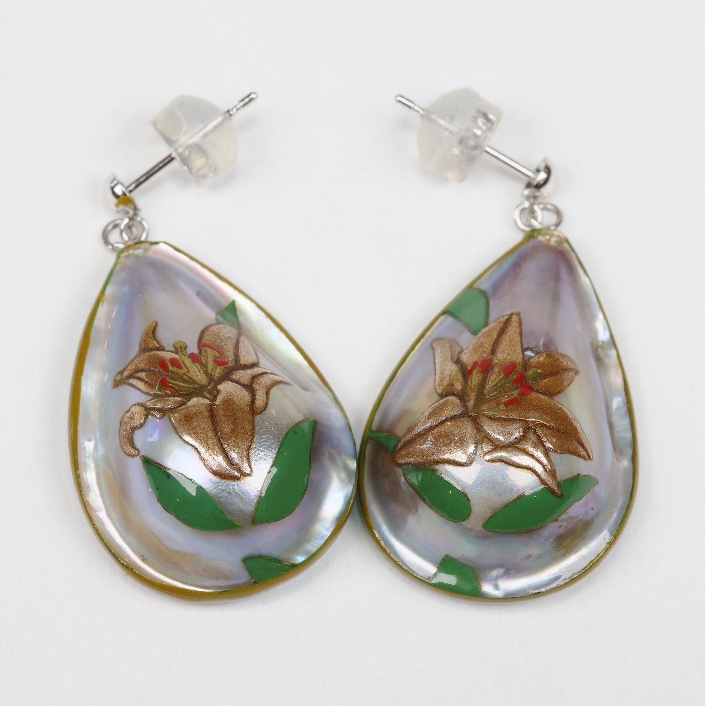 Lacquer Urushi Earrings, Lily Earrings, Japanese Lacquer Earrings, Mabe Pearl Earrings, Lacquer Makie Earrings, Free shipping