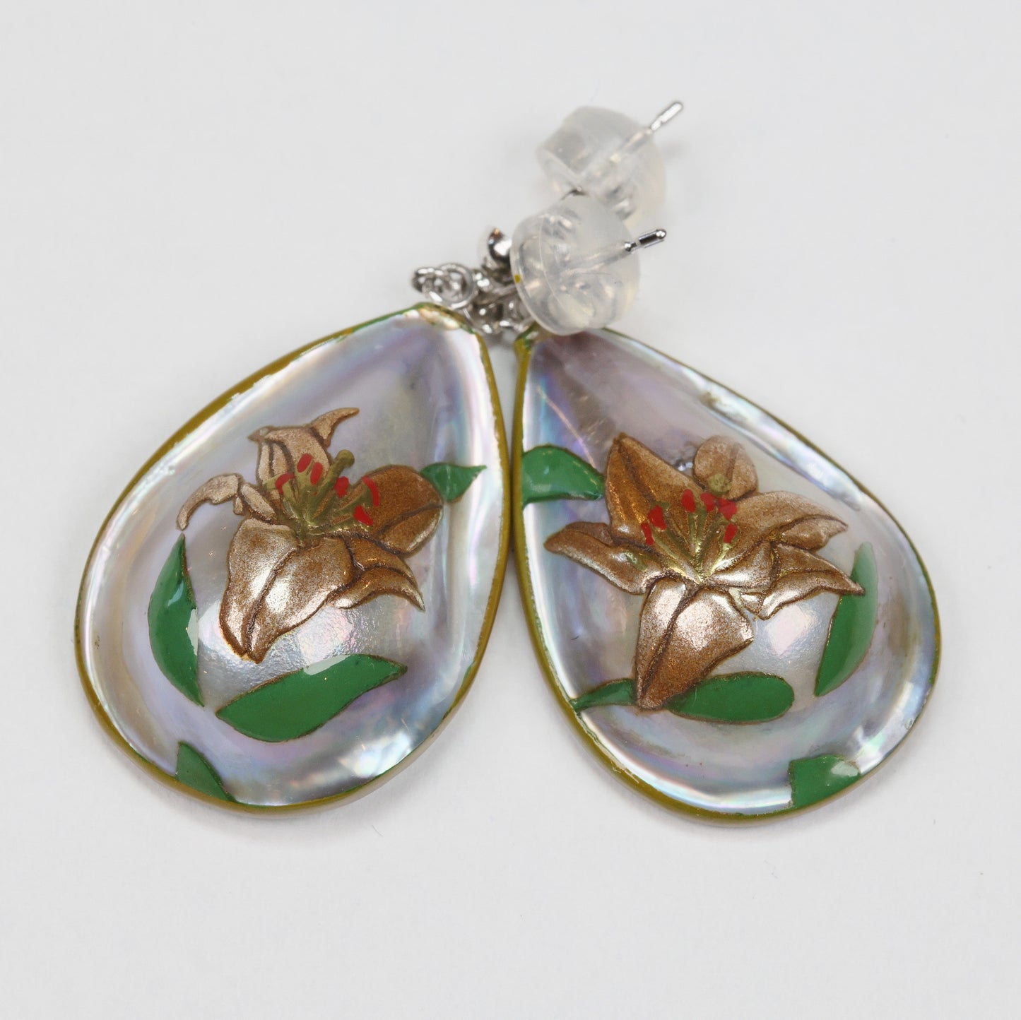 Lacquer Urushi Earrings, Lily Earrings, Japanese Lacquer Earrings, Mabe Pearl Earrings, Lacquer Makie Earrings, Free shipping