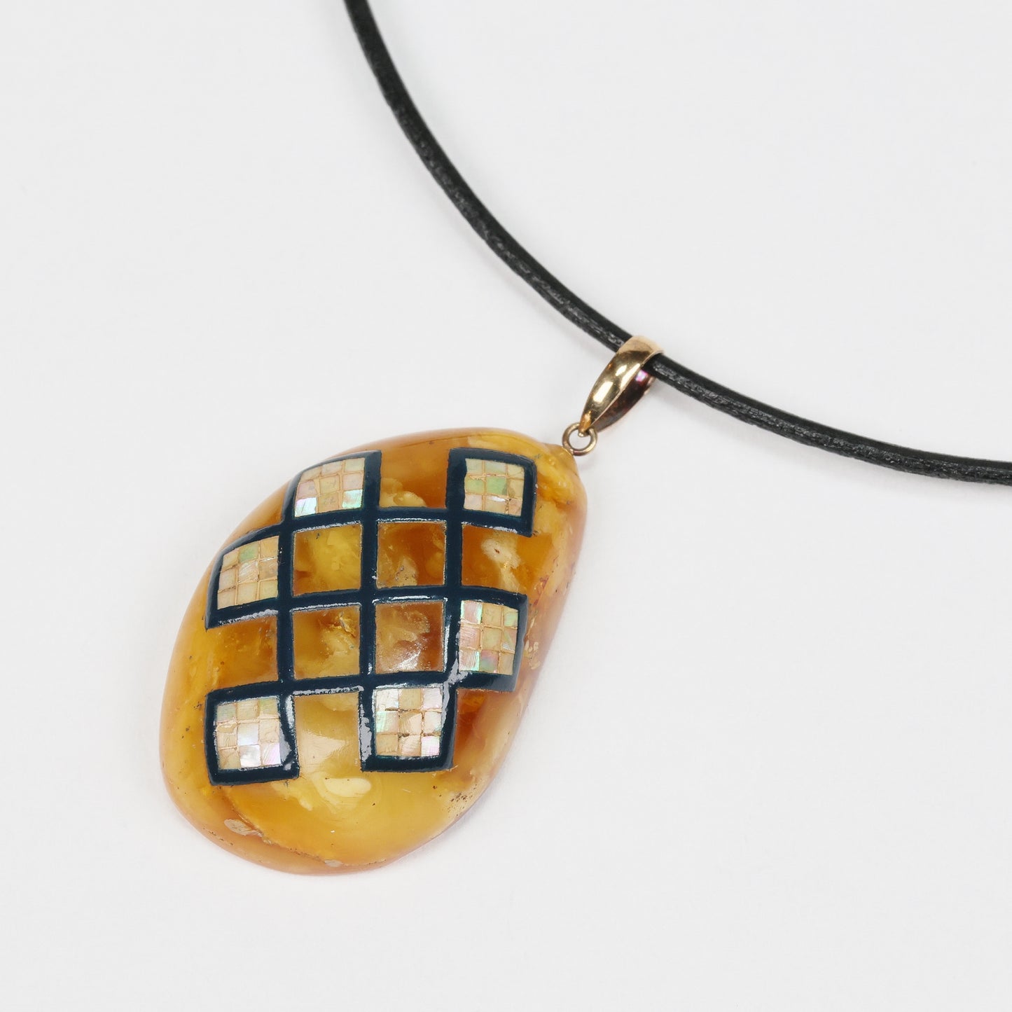 Lacquer Urushi pendant, Japanese Lacquer pendant, Ulzihee pendant, Makie pendant, Lacquer Makie pendant, Pendant with Ulzihee, Yellow Amber pendant, Free shipping
