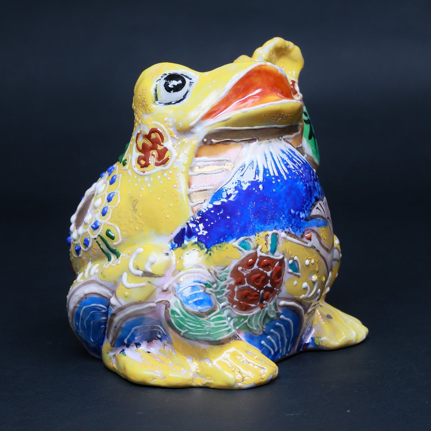 Kutani Lucky Frog Figurine|Yellow Ceramic Frog with Left Hand Raised for Fortune & Prosperity