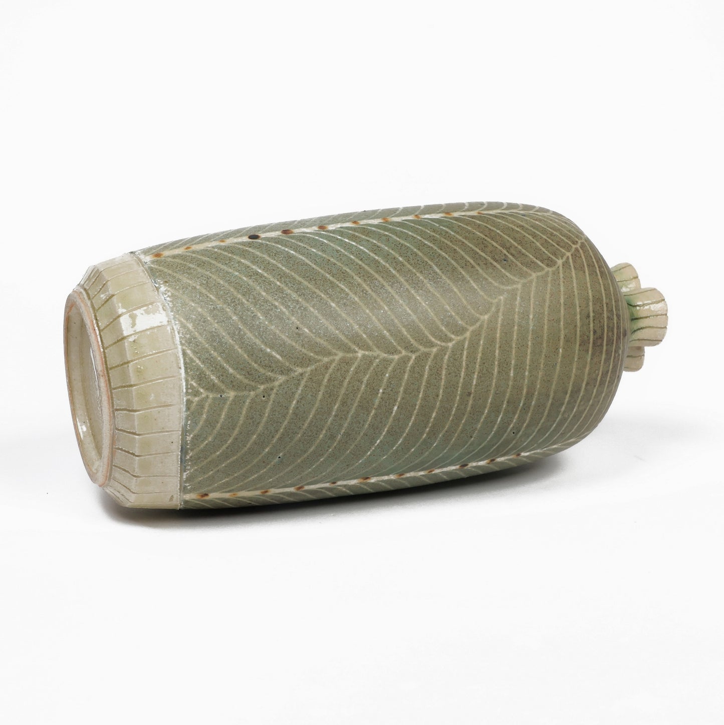Vase, veined pattern, Leaves pattern vase, Japanese handmade vase, made in Japan, Free shipping