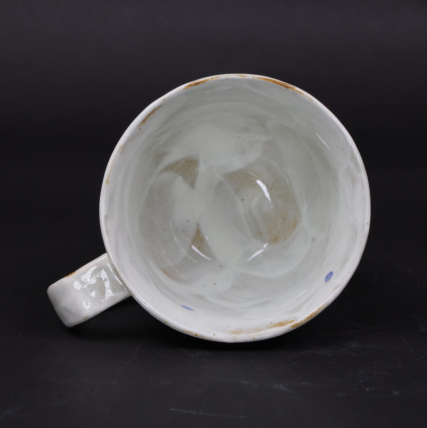 Hasami Ware Art Mug – “Catching a Sea Bream with a Shrimp” (Red, Hand-Painted) | Red Artisan Mug – Japanese Proverb Inspired: “Catching a Sea Bream with a Shrimp” | Made in Japan