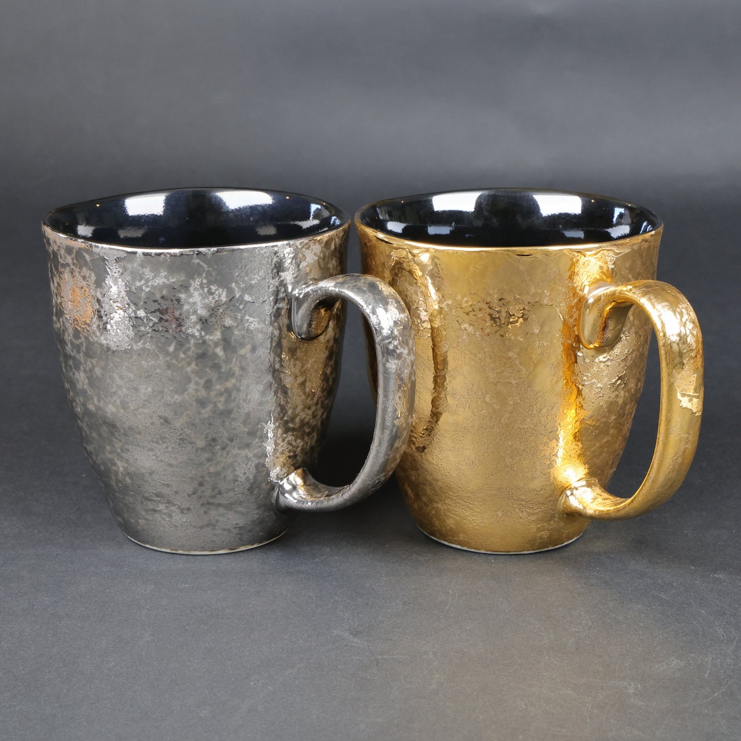 Yagenji Kiln Arita Ware｜Gold and Platinum Glazed Pair Mugs｜Timeless Japanese Craft | Quiet luxury