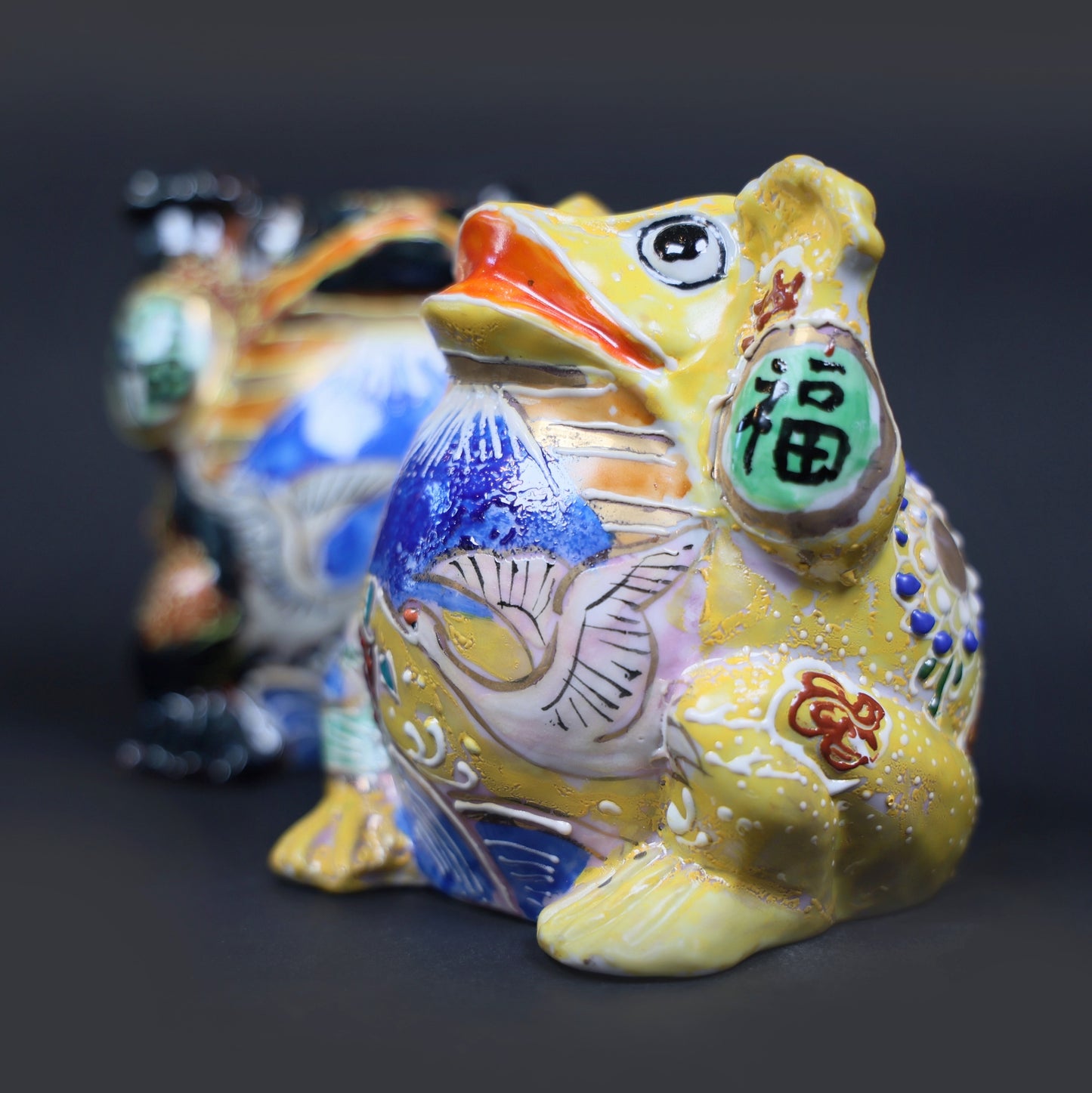 A-Un Fortune Frogs | Kutani Ware Lucky Frog Pair (Yellow × Black) | Prosperity & Protection Figurines | Kutani A-Un Frog Duo in Yellow & Black | Made in Japan