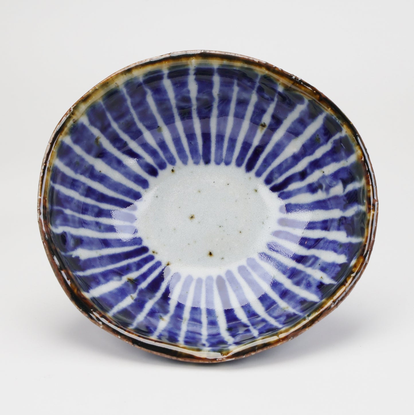 Hand-Painted Indigo Stripes｜Iron-Rimmed Small Round Bowl (Hasami Ware) | Hasami Ware Small Bow
