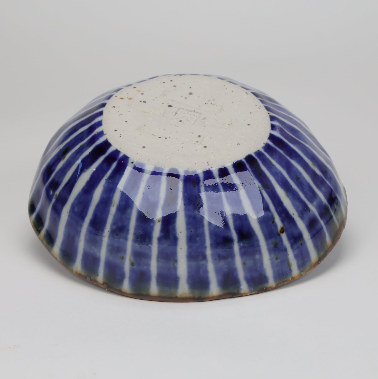Hand-Painted Indigo Stripes｜Iron-Rimmed Small Round Bowl (Hasami Ware) | Hasami Ware Small Bow