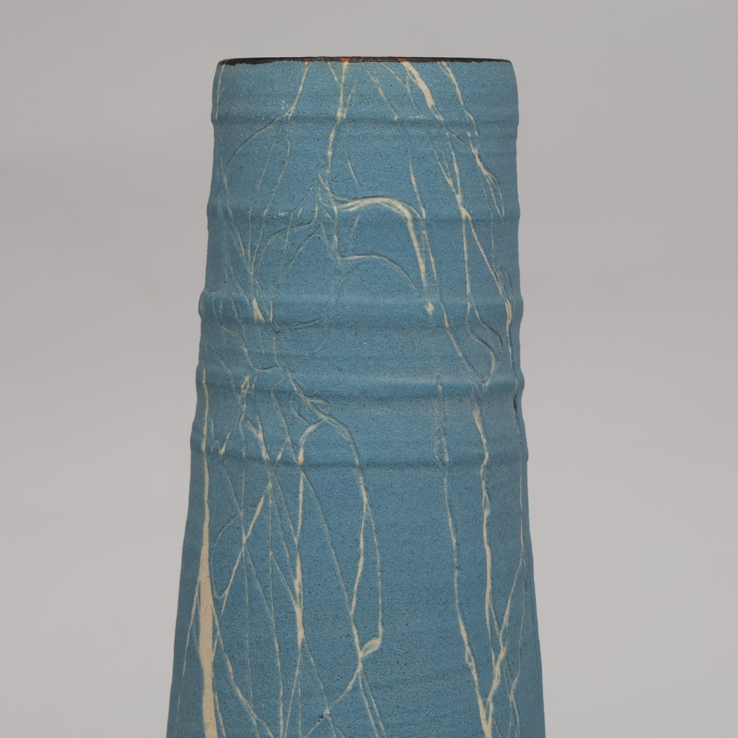 Raiju Vase | Handmade Kasama-yaki Ceramic | Lightning-Inspired Geometric Flower Vase by Masami Kobayashi