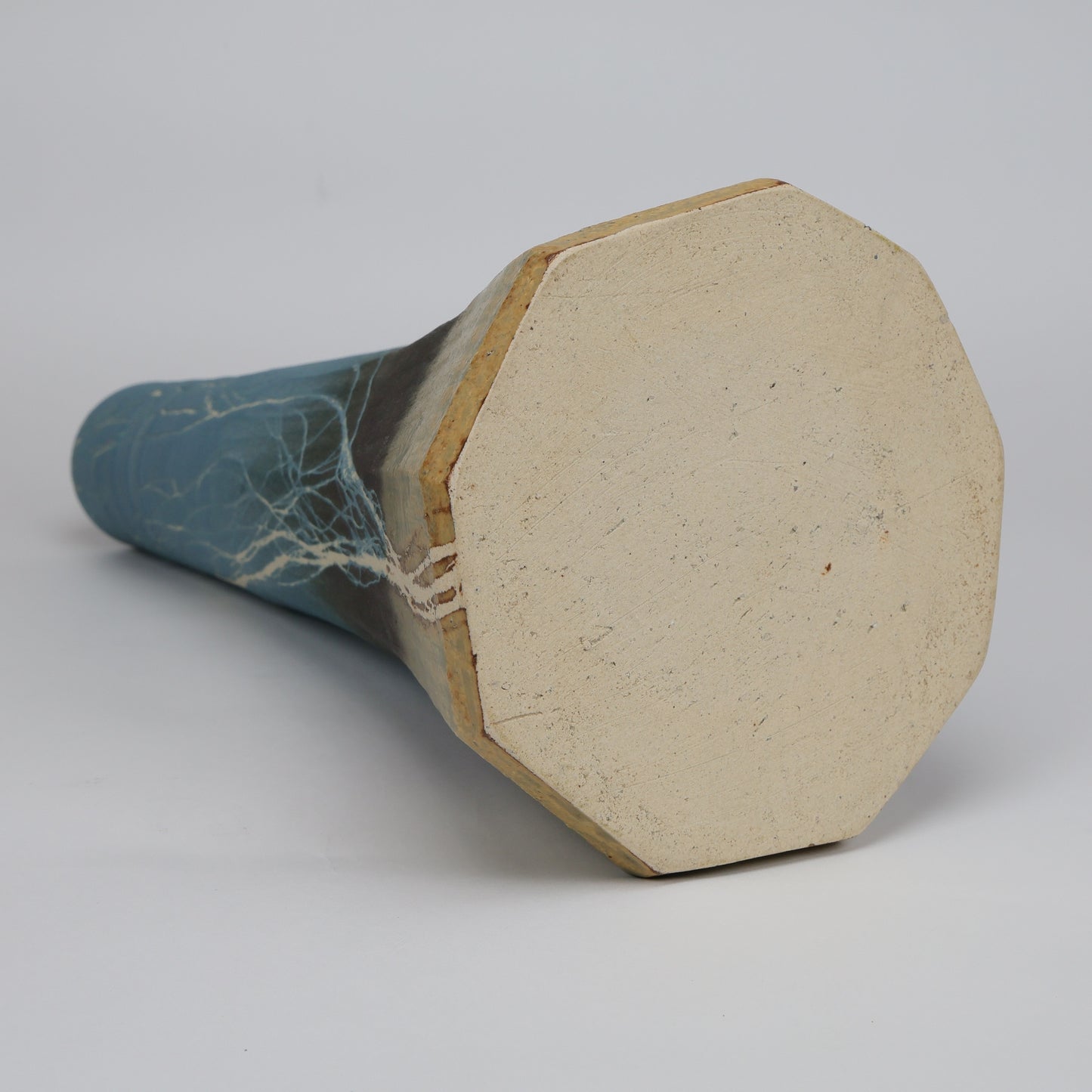 Raiju Vase | Handmade Kasama-yaki Ceramic | Lightning-Inspired Geometric Flower Vase by Masami Kobayashi