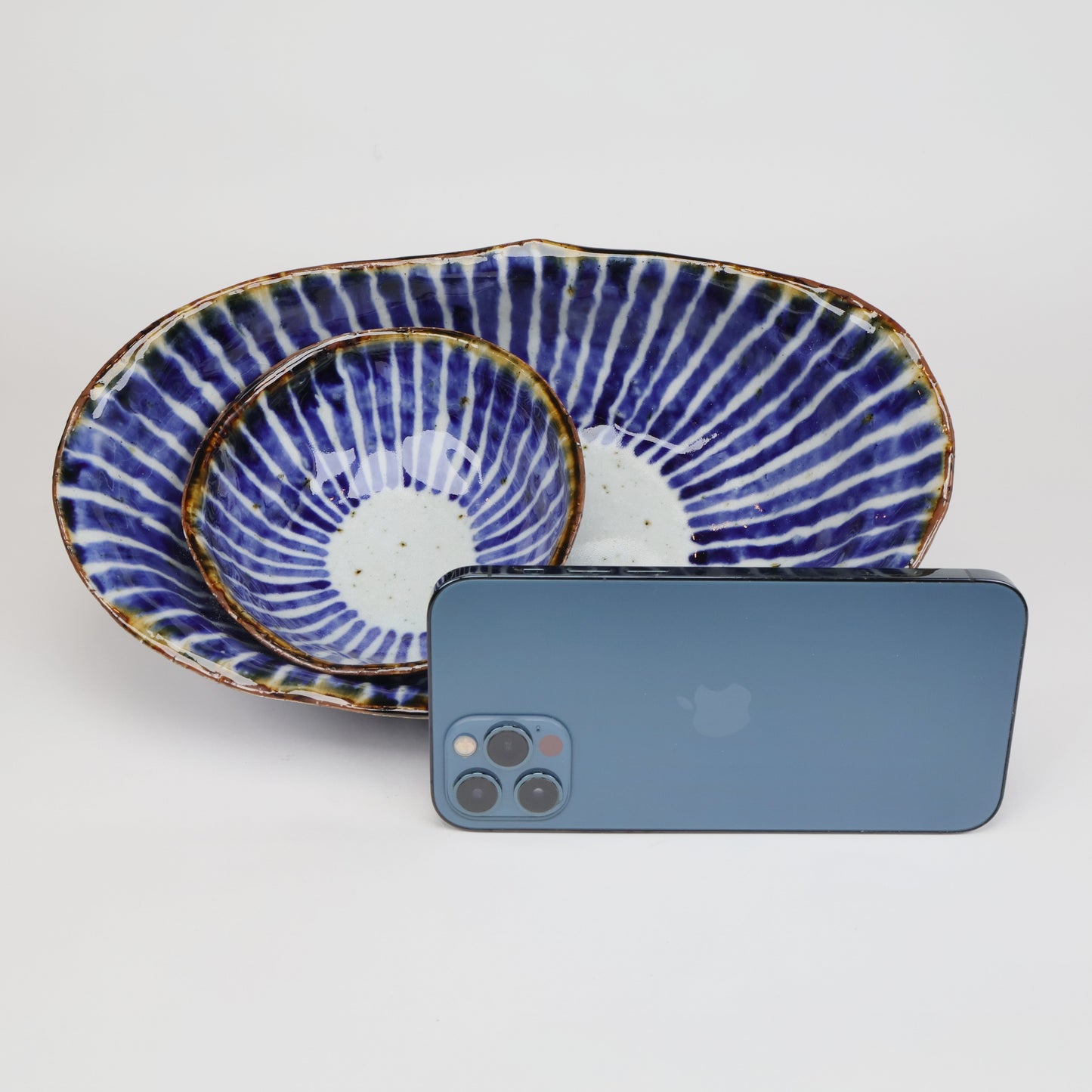 Sometsukusa Oval Bowls Set (Large & Small) | Hasami Ware by Kazunori Ota | Handcrafted Blue Stripe Design