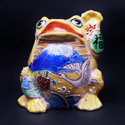 Kutani Lucky Frog Figurine｜Yellow Ceramic Frog with Left Hand Raised for Fortune & Prosperity
