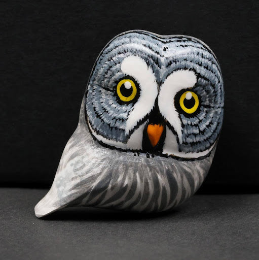 Lovebird Wood Carved Brooch | Hand-Painted Wooden Art from Hokkaido, Japan | Wood Carved / Brooch / Owl | Made in Japan