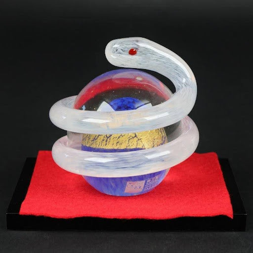 Hakata Vidro Lucky White Snake｜Gold Leaf Glass Ornament｜Symbol of Wealth, Protection & Renewal