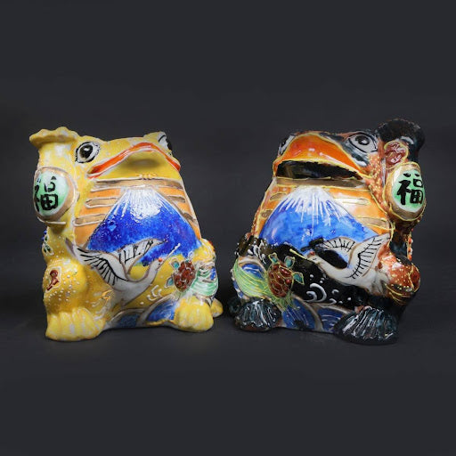 Kutani Ware Lucky Frog Pair (Yellow × Black) | Symbol of Prosperity, Protection & Harmony | Kutani A-Un Lucky Frog Duo